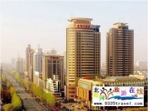 最佳西方秦皇島君御大酒店(五星商務(wù)度假酒店)豪華房450元(含雙早)起團,最佳西方秦皇島君御大酒店客房團購專線0335-3522588,3522599