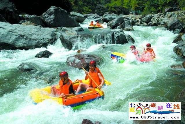 東戴河永安峽谷漂流
