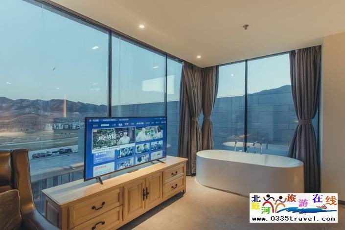 山海間溫泉藝術(shù)中心酒店