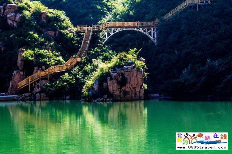 秦皇島冰塘峪長城風情大峽谷電話18633570222秦皇島冰塘峪長城風情大峽谷電話18633570222