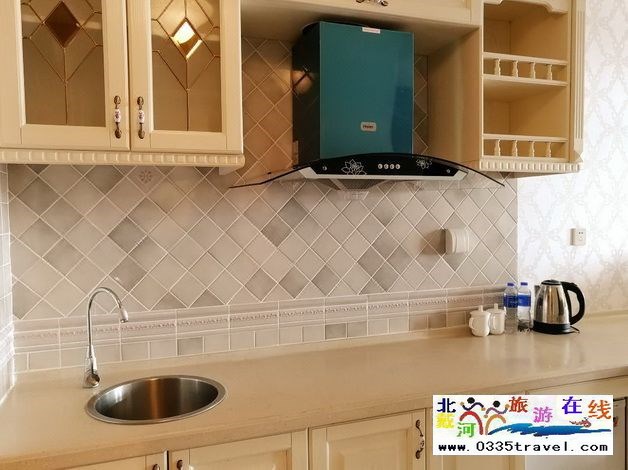 南戴河榮盛·一杯瀾海景度假酒店0335-3522588