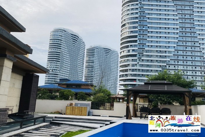 東戴河近海別墅(輕奢泳池小院)咨詢與i的那個(gè)電話18633570222 15703350808