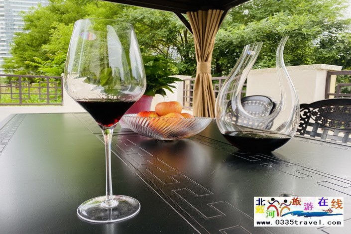 東戴河近海別墅(輕奢泳池小院)咨詢與i的那個(gè)電話18633570222 15703350808