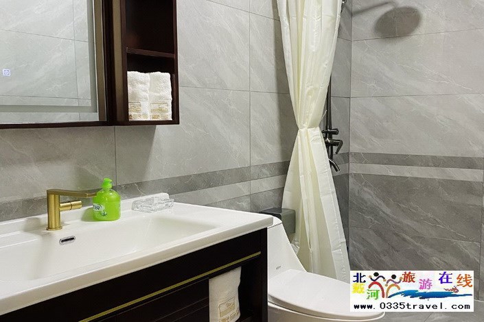 東戴河近海別墅(輕奢泳池小院)咨詢與i的那個(gè)電話18633570222 15703350808