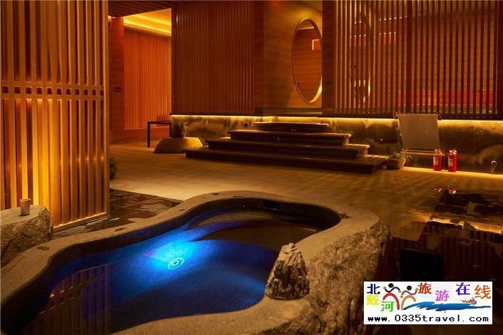 秦皇島山海間溫泉藝術(shù)中心酒電話15703350808