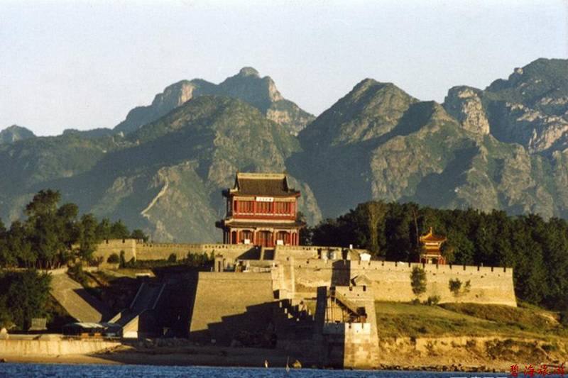 超值“山海關(guān)十年暢游卡”（包含天下第一關(guān)、老龍頭、角山、長壽山、孟姜女廟等九大景區(qū)）