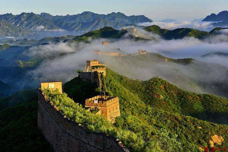 承德金山嶺長(zhǎng)城大酒店咨詢預(yù)定電話18633570222 15703350808 承德金山嶺長(zhǎng)城大酒店咨詢預(yù)定電話18633570222 15703350808