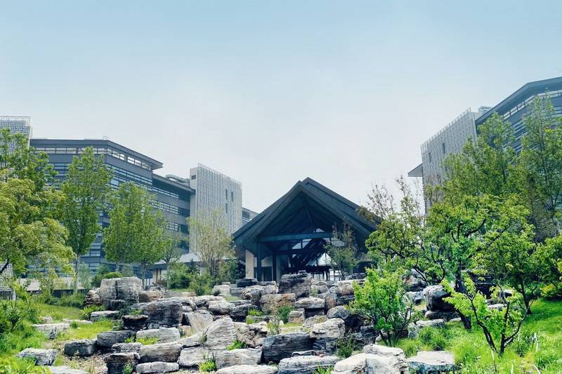 北戴河阿那亞Sukha蘇卡酒店咨詢預(yù)訂電話18633570222 15703350808