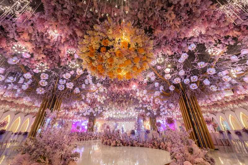 秦皇島禧宴婚禮酒店預(yù)定專線18633570222  15703350808