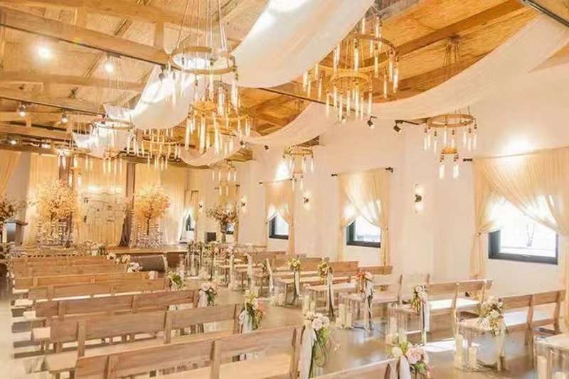 秦皇島北戴河草坪教堂高端婚禮現(xiàn)場(chǎng)推薦：秦皇島西港花園——海誓花園，每天只辦好一場(chǎng)婚禮