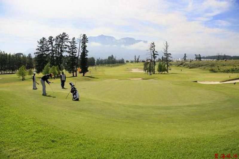 北戴河松石高爾夫/保利國(guó)際高爾夫/榮盛森林高爾夫俱樂(lè)部球場(chǎng)聯(lián)合優(yōu)惠預(yù)訂18633570222  15703350808