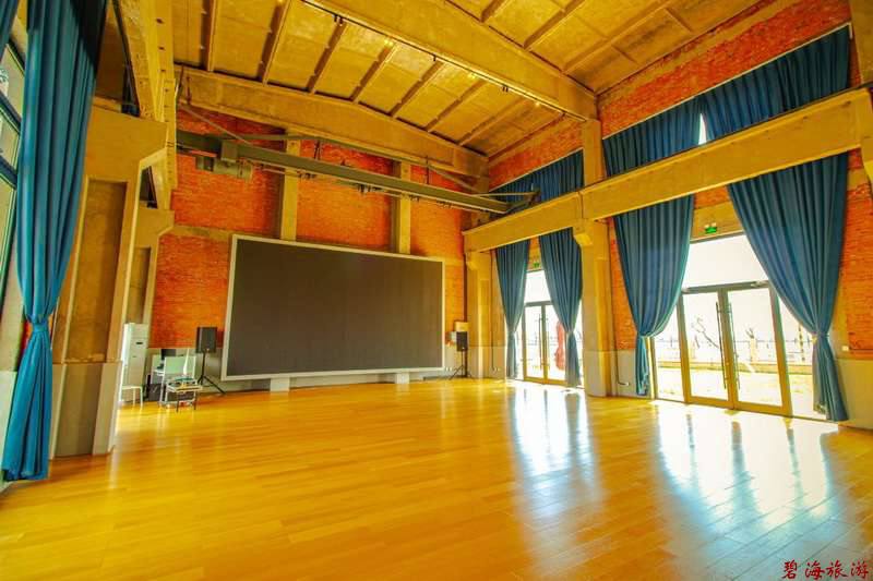 秦皇島西港花園西港國際航海中心酒店